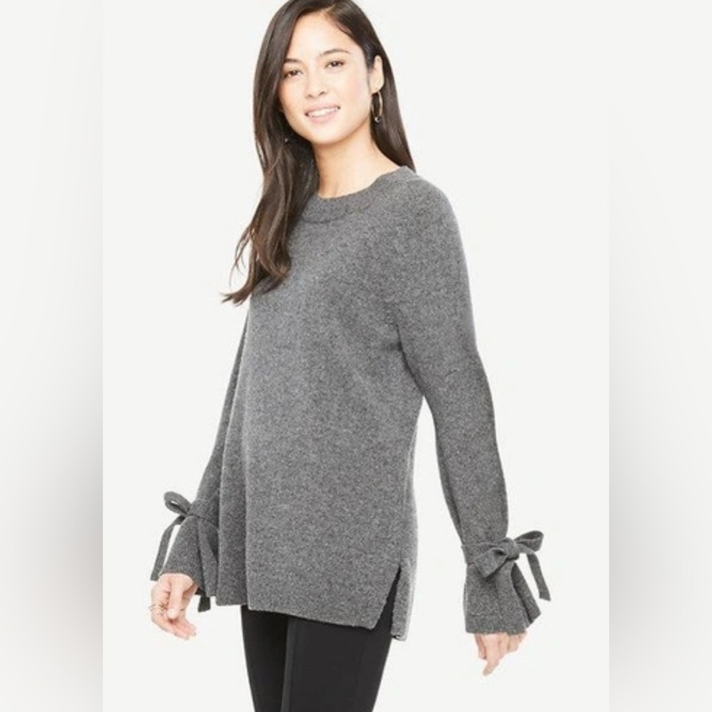 Ann Taylor Wool and Cashmere Natural Fiver Green Sweater with Bow Sleeve Details
